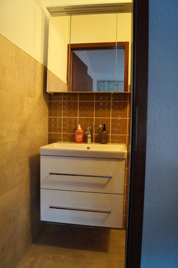 Schwarzwald Geht Immer Fewo 60 Qm Mit Grossem Suedbalkon, Wlan Und Magenta Tv Schoenwald im Schwarzwald Exterior photo